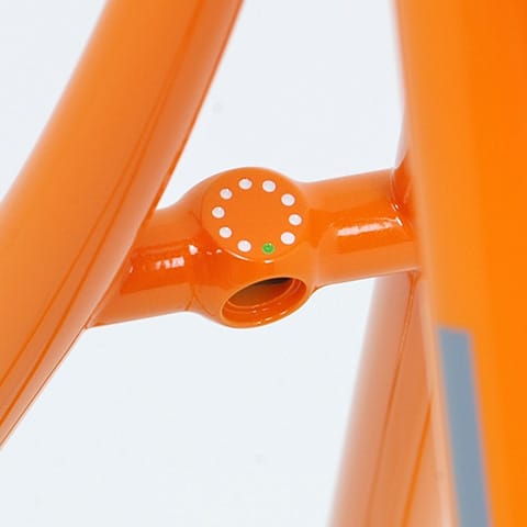 KIRK-12-detail-orange-brakestay-1